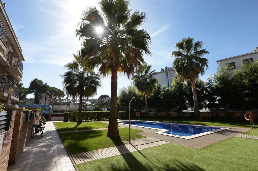 Velor Apartamentos Turisticos Castelldefels Exteriér fotografie